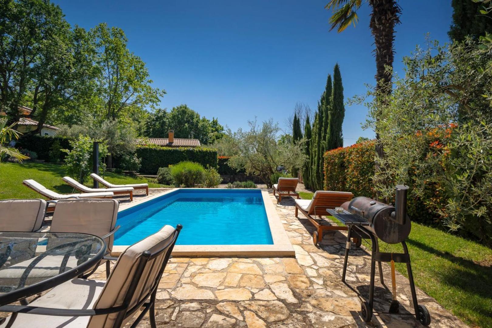 Rustic Villa Cehici With Pool In Sveti Lovrec Jehnici Экстерьер фото