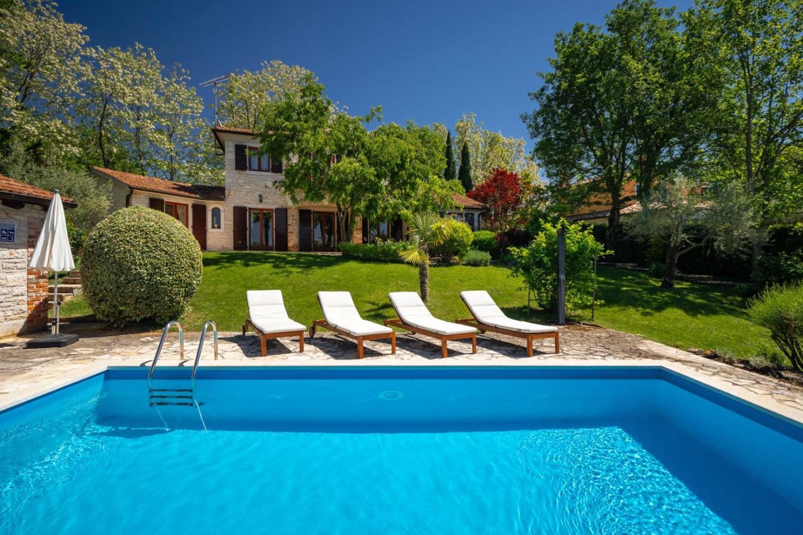 Rustic Villa Cehici With Pool In Sveti Lovrec Jehnici Экстерьер фото