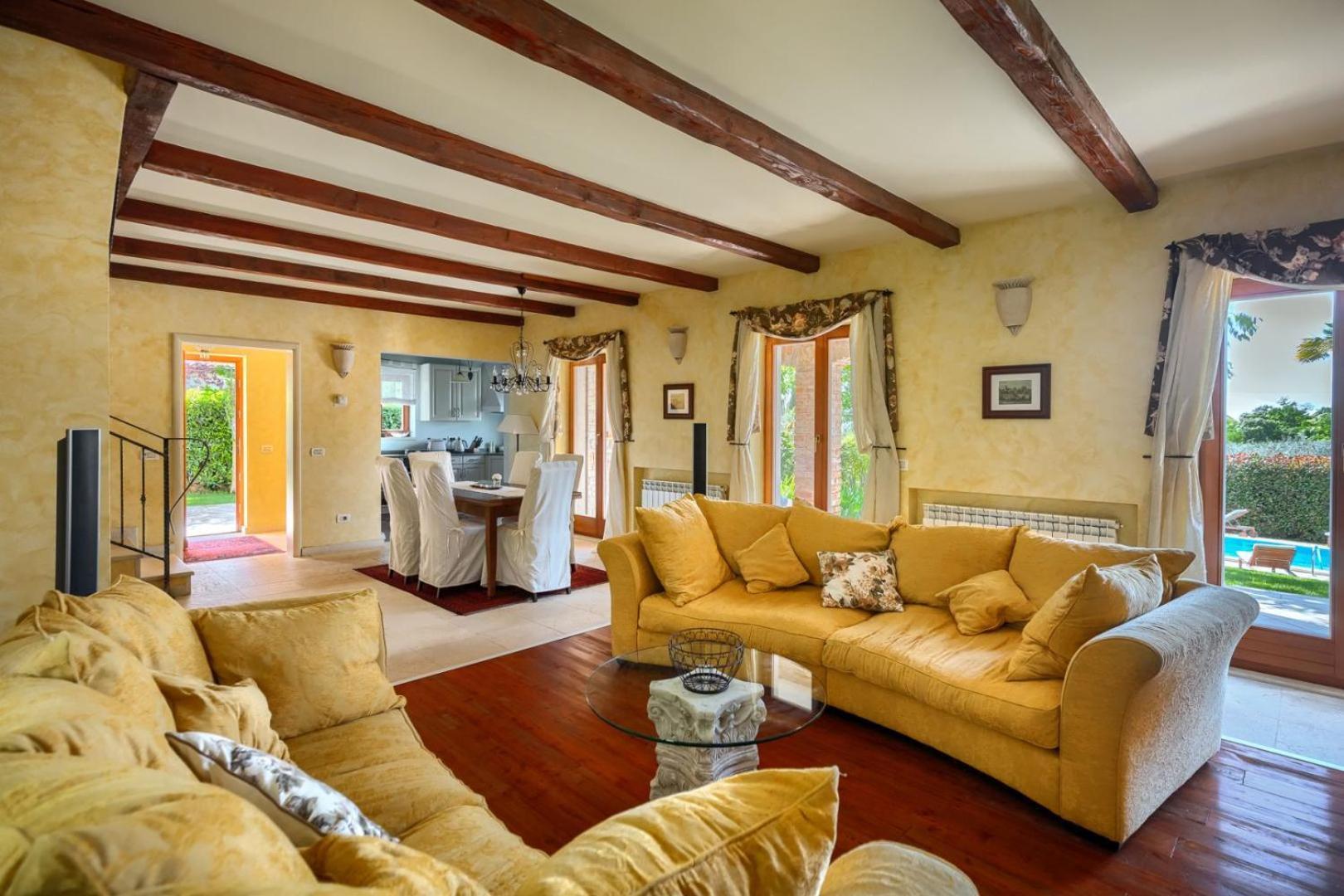 Rustic Villa Cehici With Pool In Sveti Lovrec Jehnici Экстерьер фото