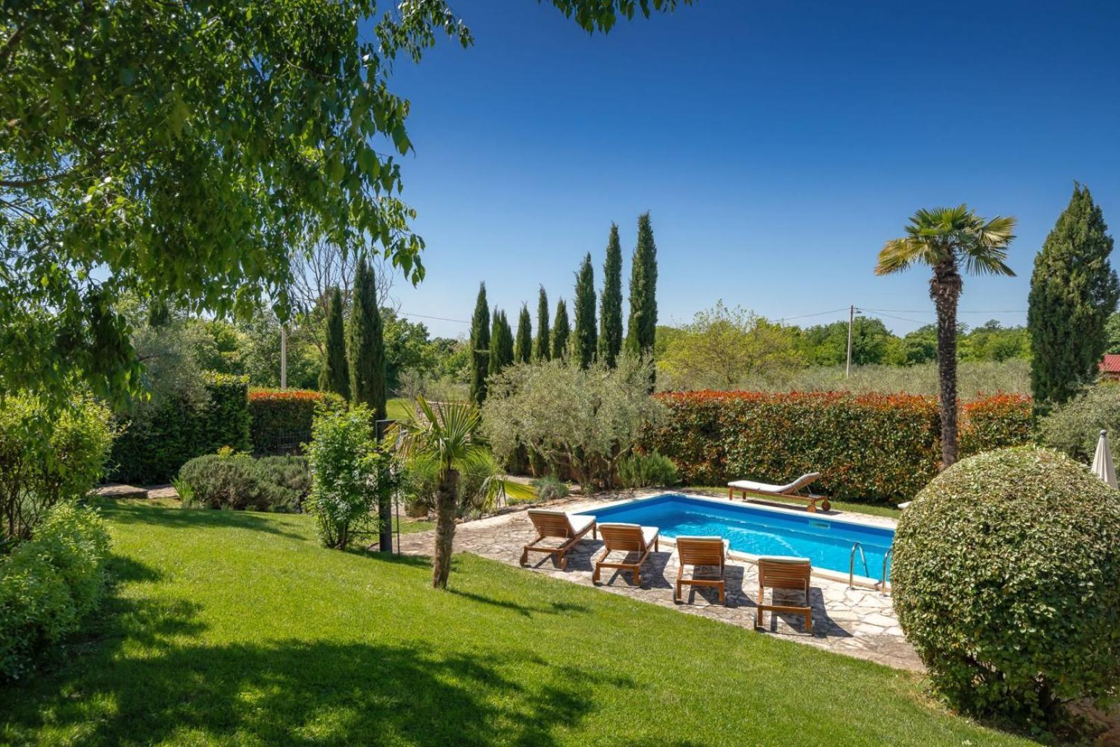 Rustic Villa Cehici With Pool In Sveti Lovrec Jehnici Экстерьер фото